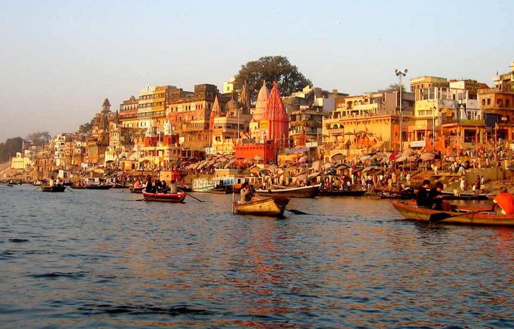 Hotel Somnath Palace At Dashashwamedh Ghat